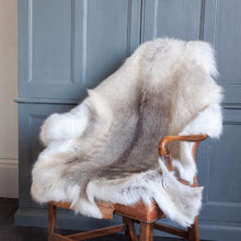 Load image into Gallery viewer, Reindeer Hide