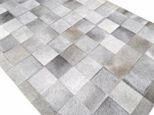 Load image into Gallery viewer, Cowhide Patchwork Rug