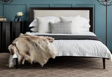 Load image into Gallery viewer, Reindeer Hide